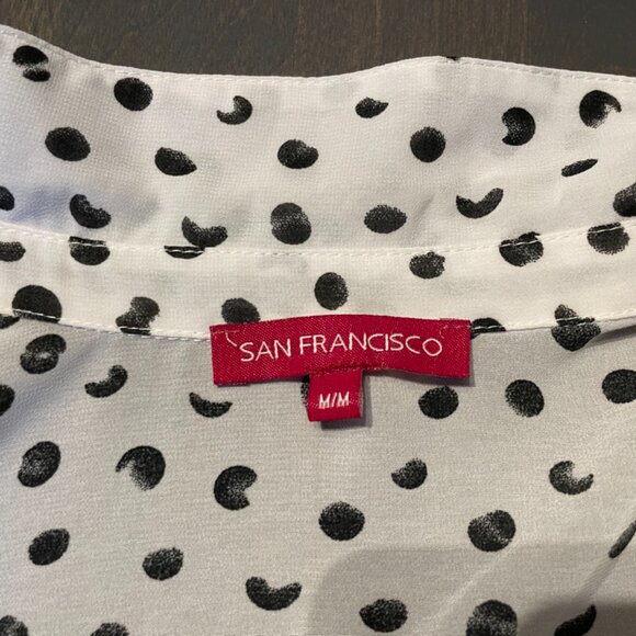 San Francisco black and white blouse. Medium size. 100% polyester. - Picture 9 of 11